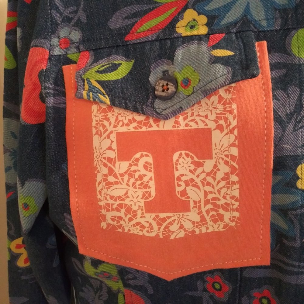 2437 Jeaniemade Size XL Tennessee Vols Upcycled Light Weight Jacket - Picture 3 of 6